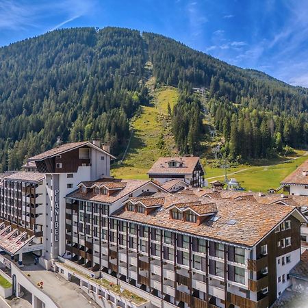 Hotiday Apartment Collection - La Thuile Bagian luar foto
