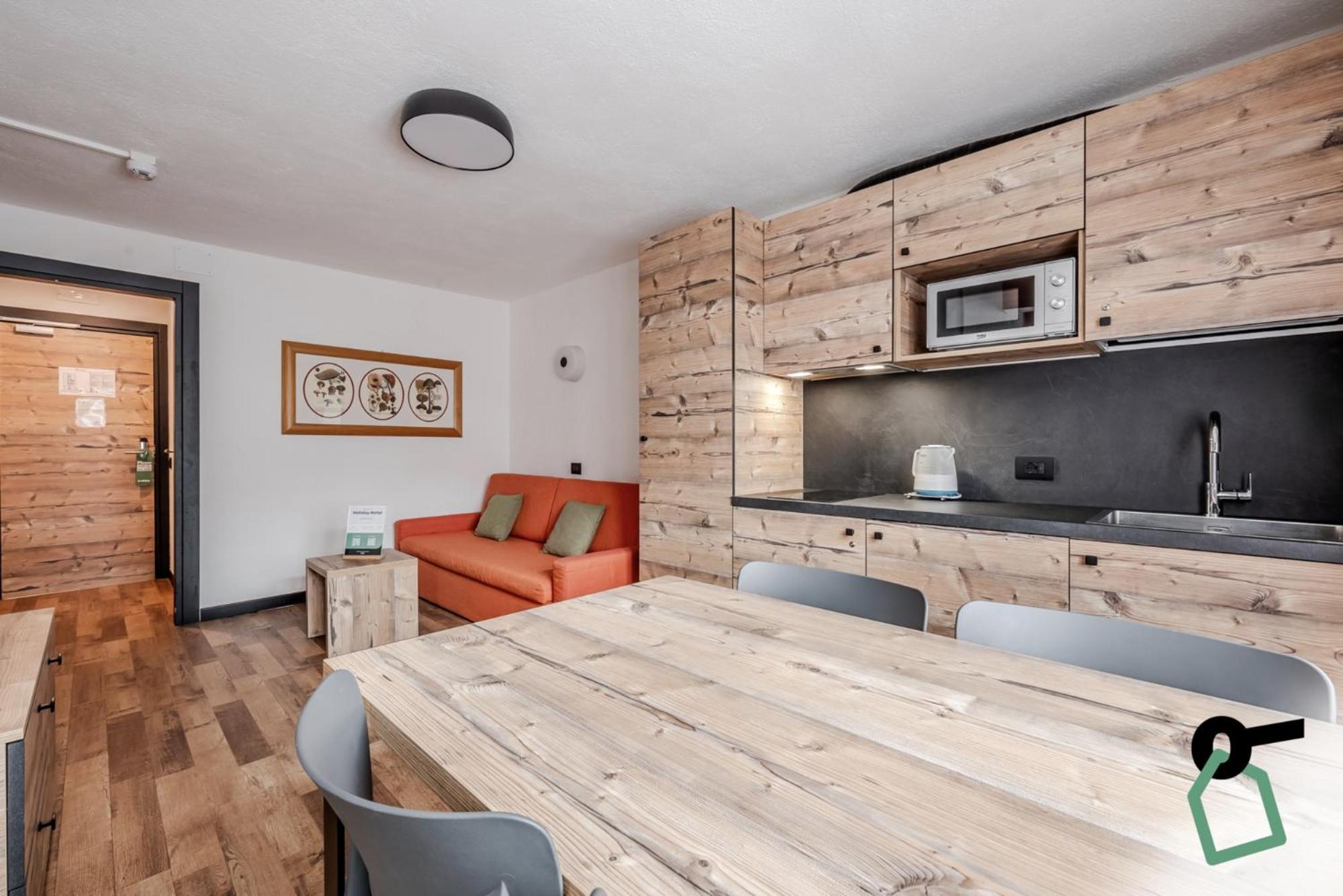 Hotiday Apartment Collection - La Thuile Bagian luar foto