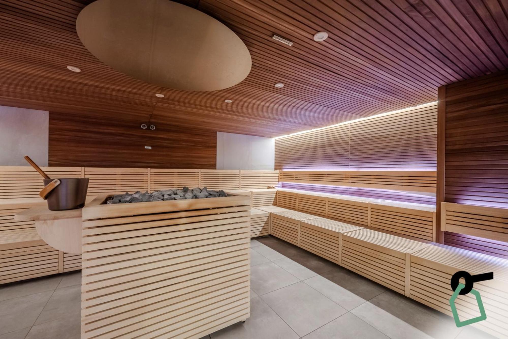 Hotiday Apartment Collection - La Thuile Bagian luar foto
