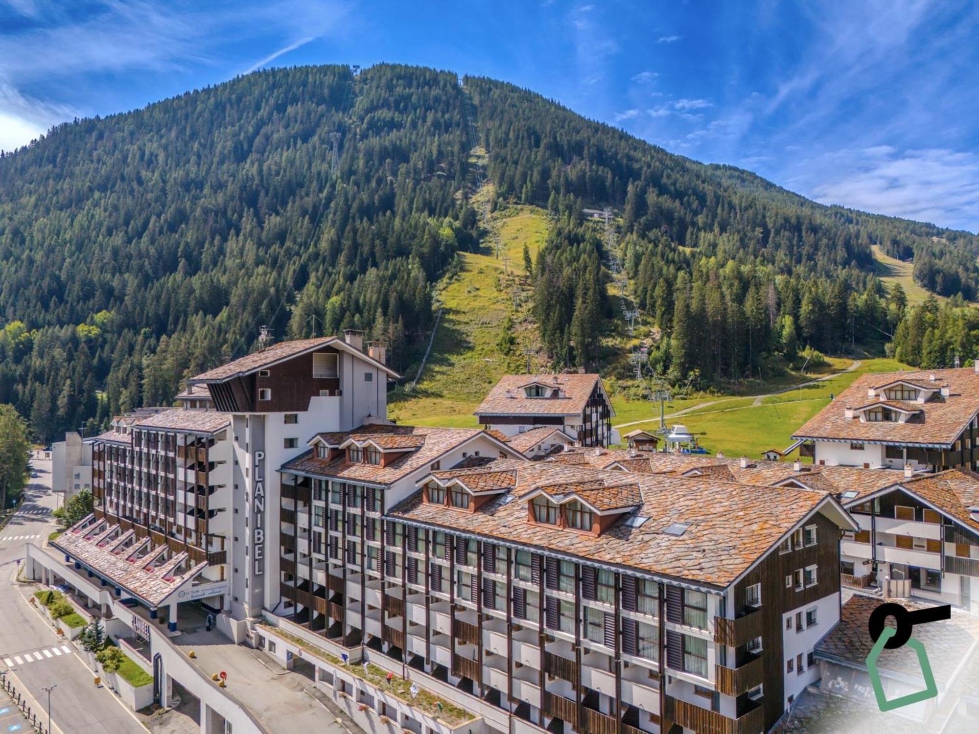 Hotiday Apartment Collection - La Thuile Bagian luar foto