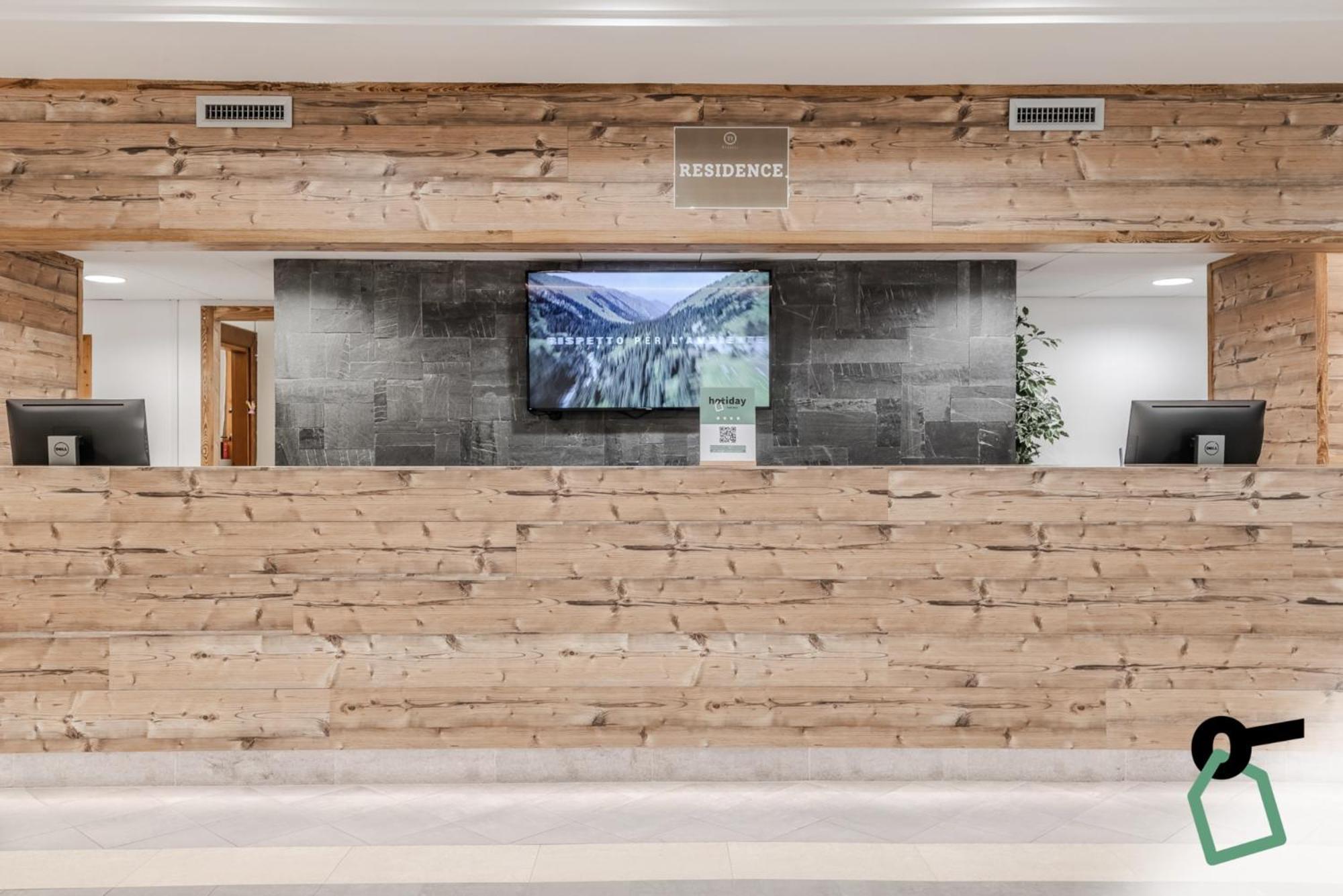 Hotiday Apartment Collection - La Thuile Bagian luar foto